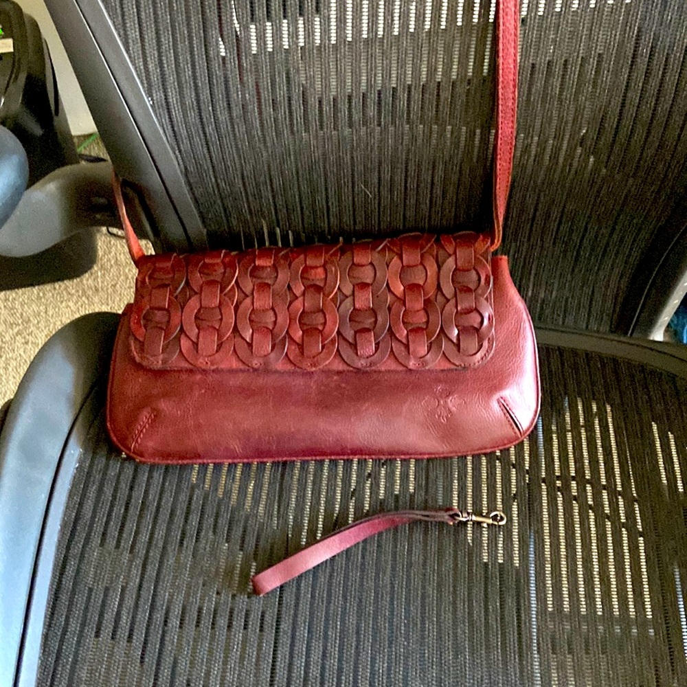 Patricia Nash Red Leather Clutch/Wristlet/Crossbody Handbag!